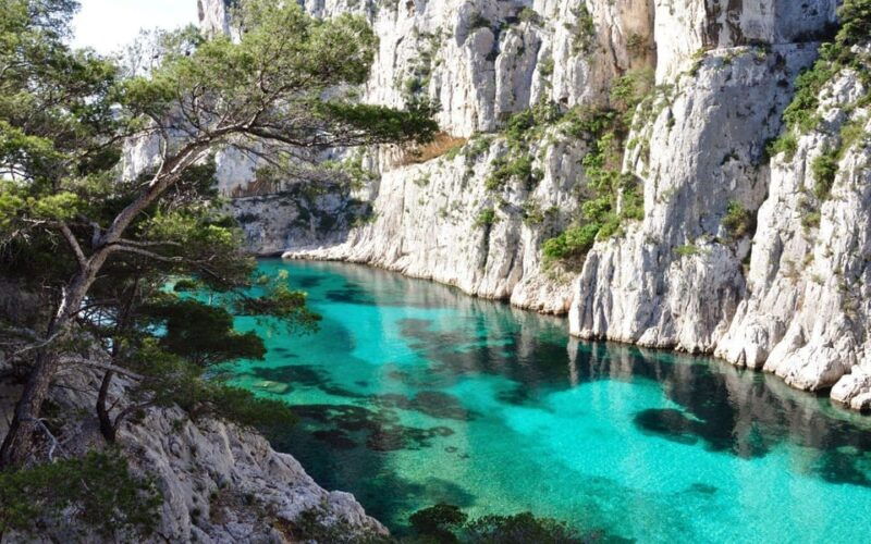departure-from-la-ciotat-boat-tour-the-calanques-national-park