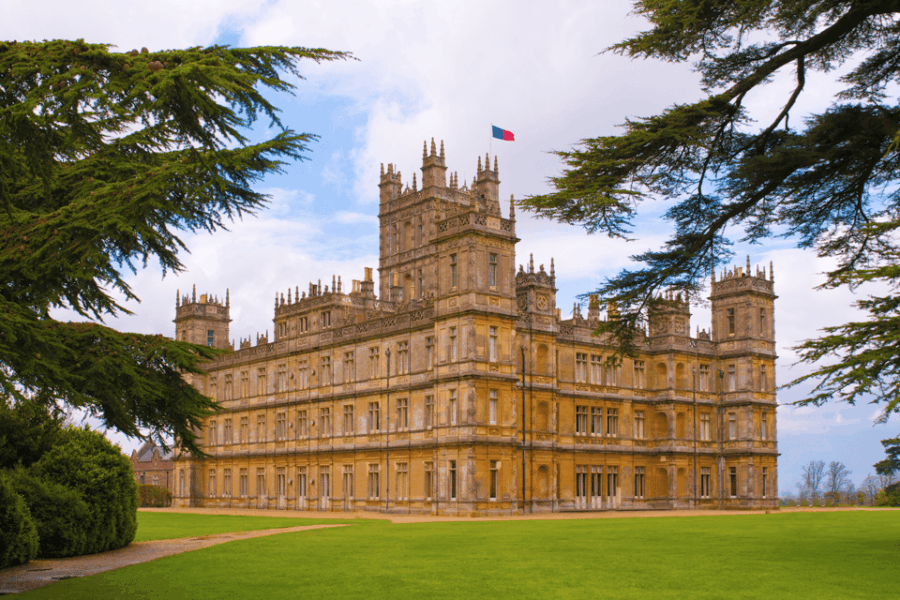 downton-abbey-filming-locations-highclere-castle-tour