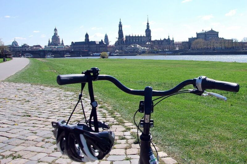 dresden-guided-city-tour-by-bike