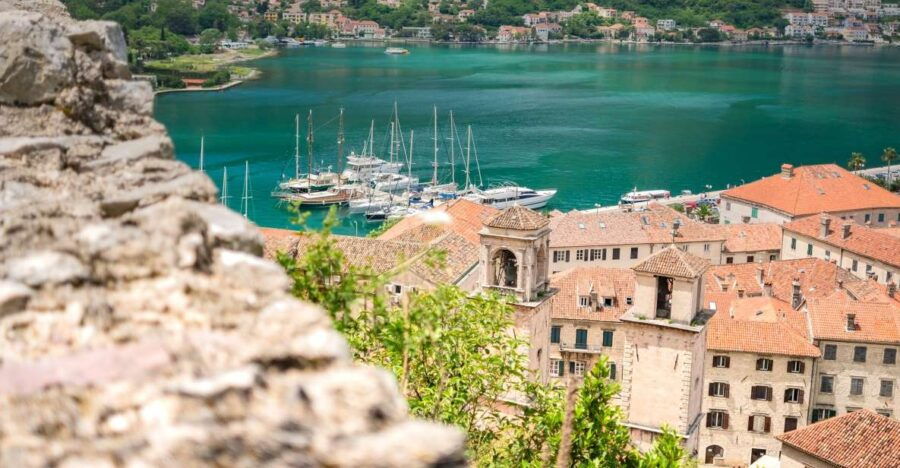 dubrovnik-to-bay-montenegro-private-easygoing-day