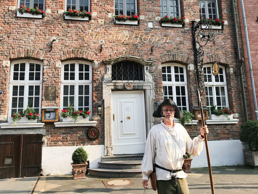 dusseldorf-guided-night-watchman-tour-through-kaiserswerth
