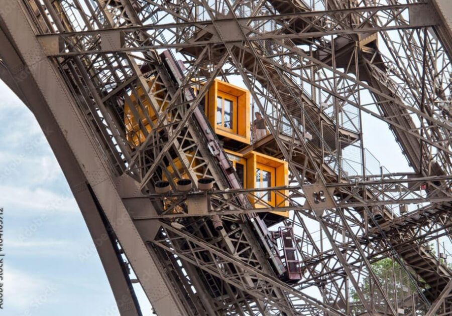 eiffel-tower-access-with-host