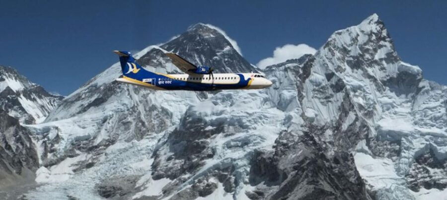 everest-mountain-flight