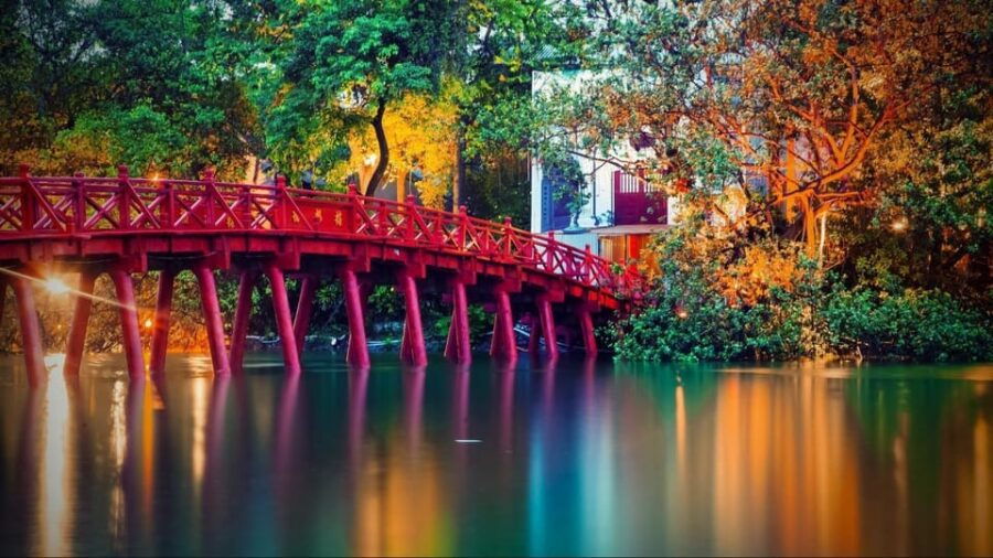 explore-hanoi-one-of-the-most-peaceful-places-in-vietnam