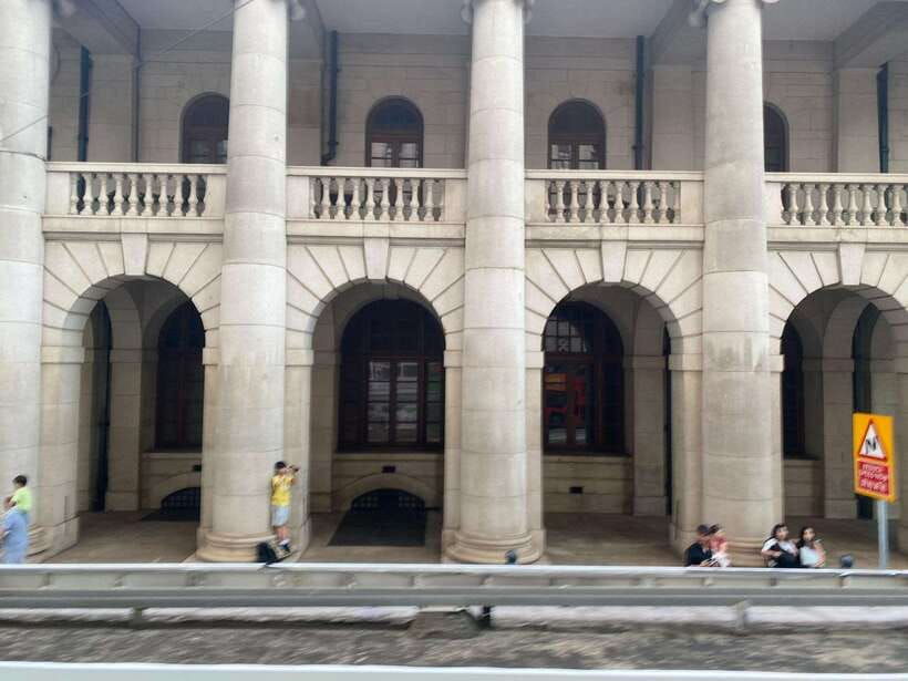 explore-hong-kong-island-local-cultures-history-taste