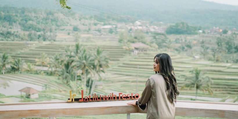 explore-jatiluwih-rice-terrace-using-electric-bike
