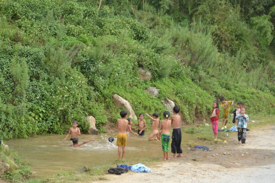 explore-sa-pa-with-overnight-train-sleeper-bus-trekking