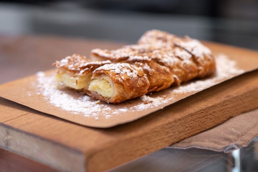 explore-the-hidden-food-gems-of-athens-2