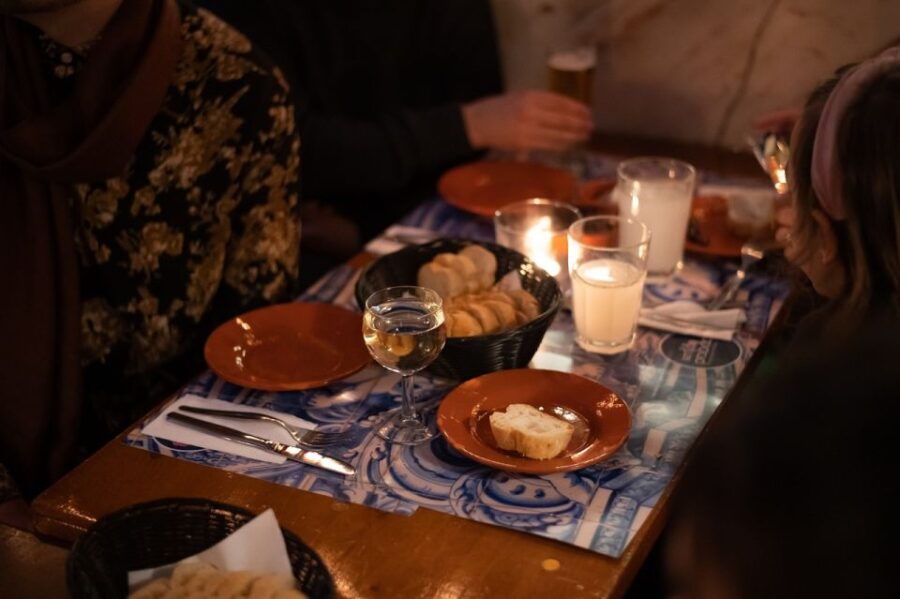 food-tour-portuguese-wine-tapas-with-ginjinha-tasting-2