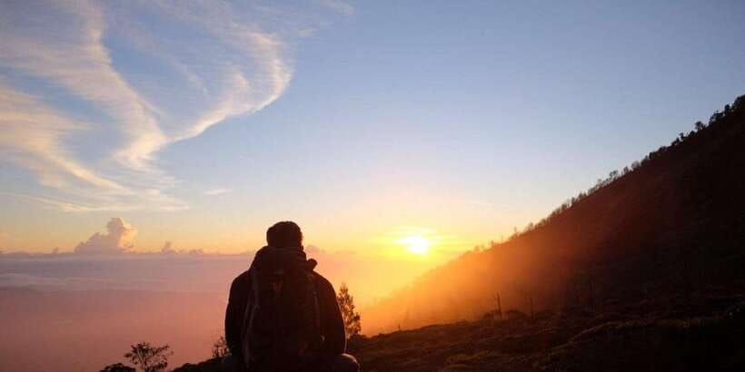 from-bali-group-tour-to-see-kawah-ijen-blue-flame