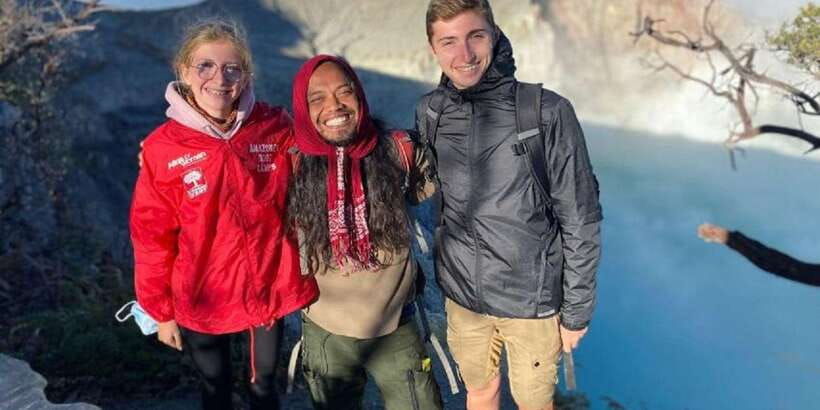 from-bali-kawah-ijen-midnight-blue-fire-with-drop-off-bali