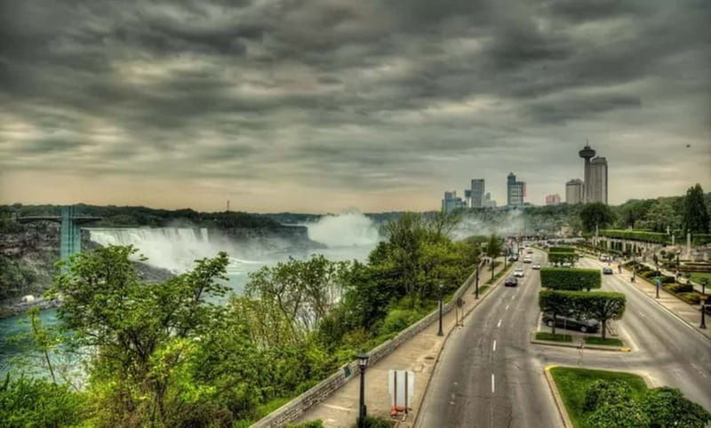 from-burlington-custom-guided-day-trip-to-niagara-falls