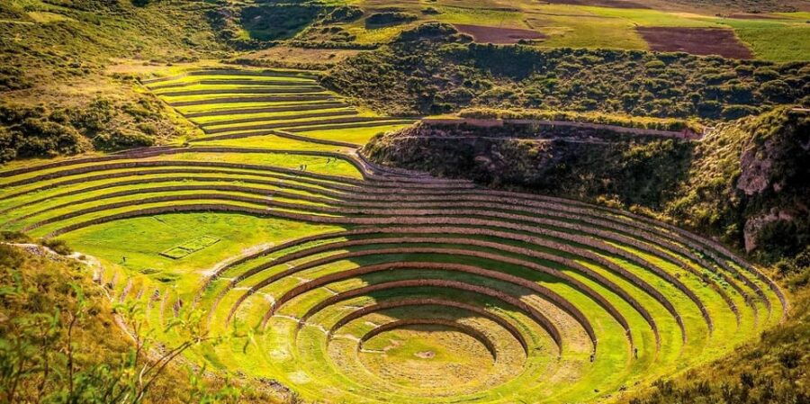 from-cusco-maras-salt-mines-and-moray-ruins-guided-tour