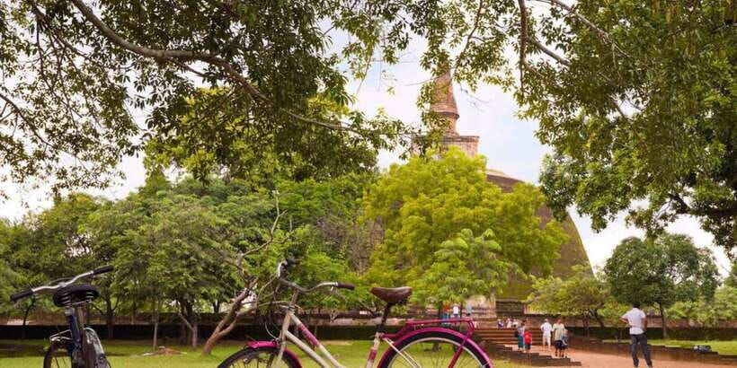 from-dambulla-sigiriya-ancient-city-of-polonnaruwa-by-bike