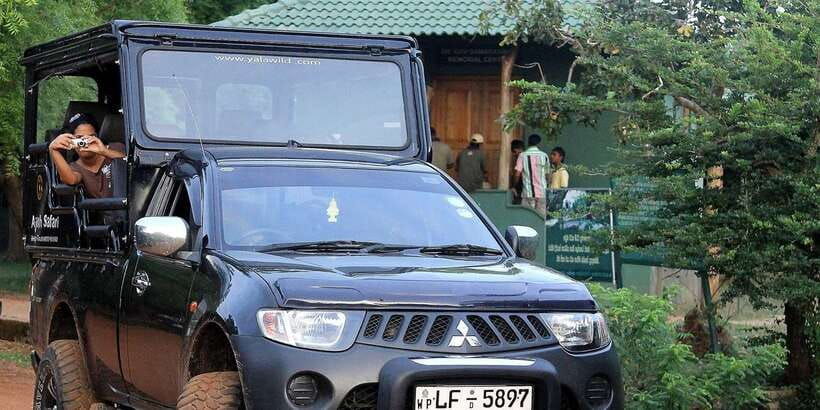 from-ella-shuttle-to-tangalle-hiriketiya-w-udawalawe-safari-2