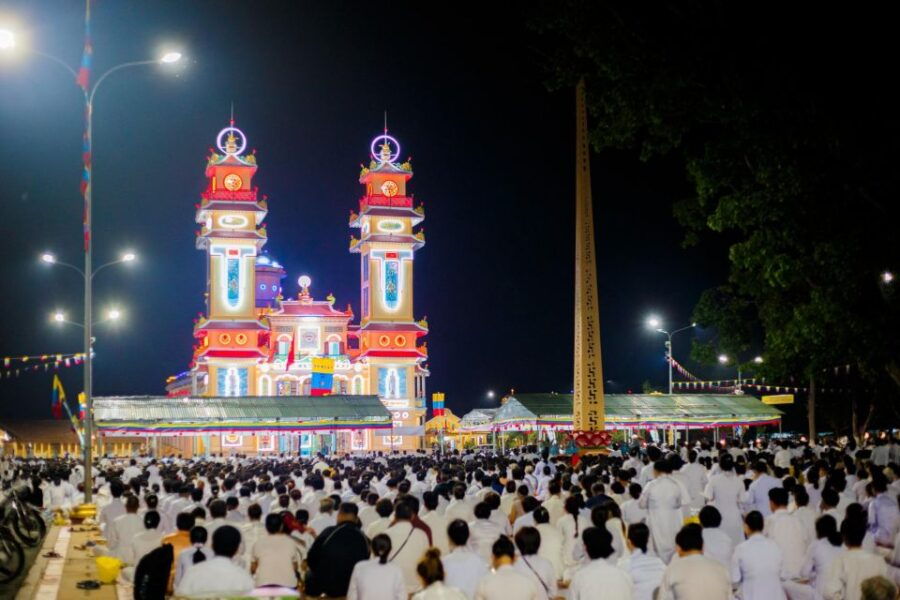 from-ho-chi-minh-black-virgin-mount-and-cao-dai-holy-mass-3