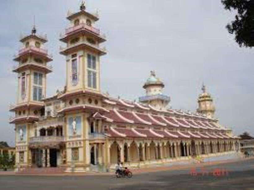 from-ho-chi-minh-tay-ninh-ba-den-mountain-and-cao-dai