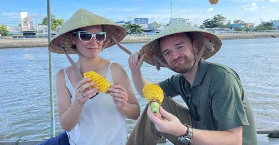 from-ho-chi-minh-visit-mekong-floating-market-in-1-day