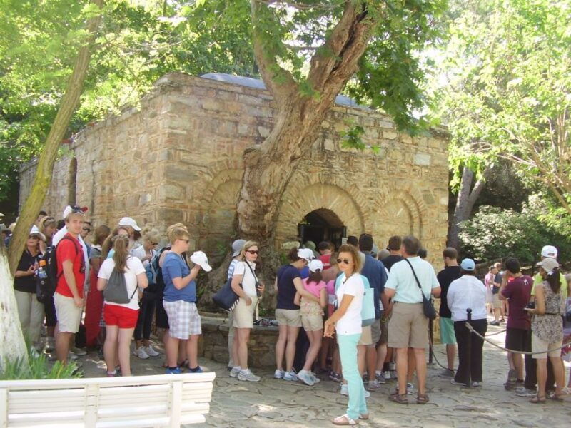 from-izmir-ephesus-guided-day-trip-with-transfer-lunch