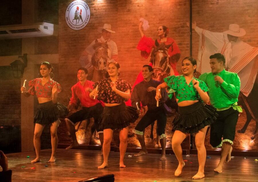 from-lima-pachacamac-archaeological-tour-lunch-show