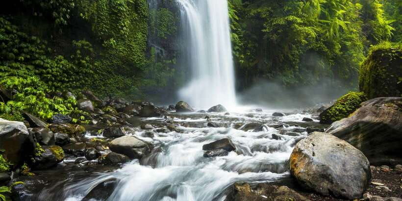 from-mataram-sendang-gile-waterfall-senaru-village-tour