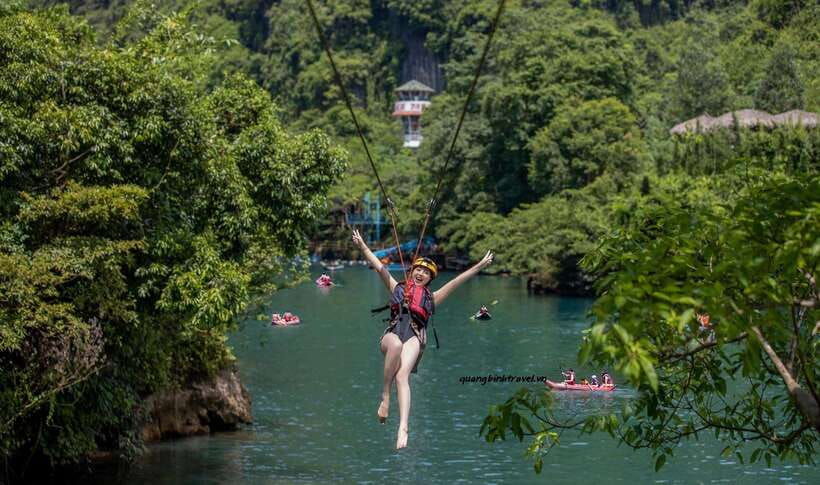 from-phong-nha-donghoi-paradise-cave-and-zipline-dark-cave