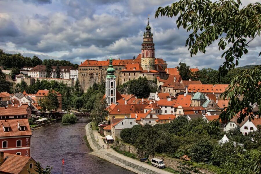 from-prague-cesky-krumlov-full-day-tour-with-pickup