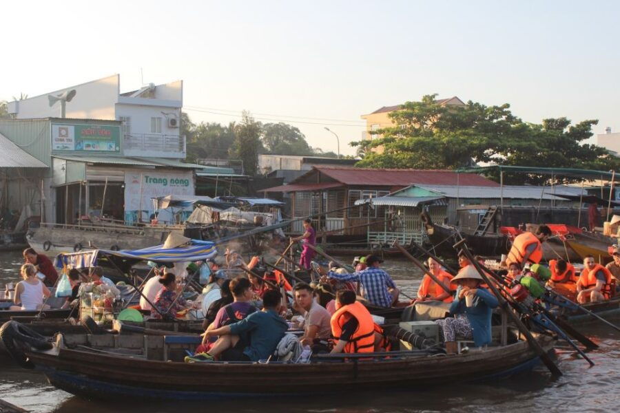 from-saigon-private-tour-to-cai-rang-floating-market-1-day