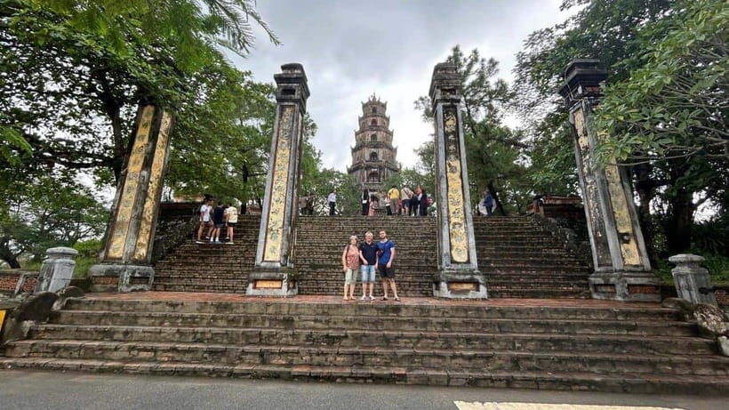 from-tien-sa-port-hue-city-sightseeing-all-highlights-tour