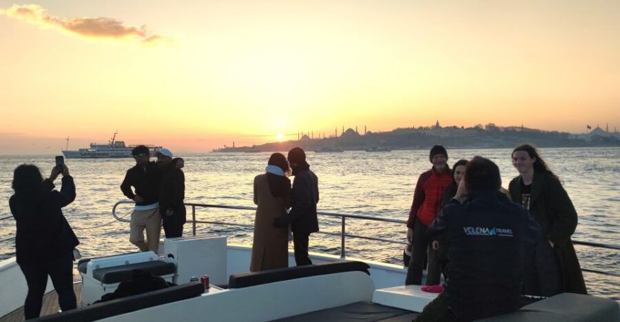 guided-dolmabahce-palace-tour-with-bosphorus-sunset-cruise