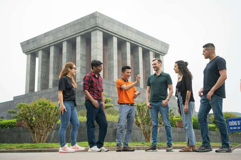 ha-noi-luxury-city-half-day-tour-morning-4