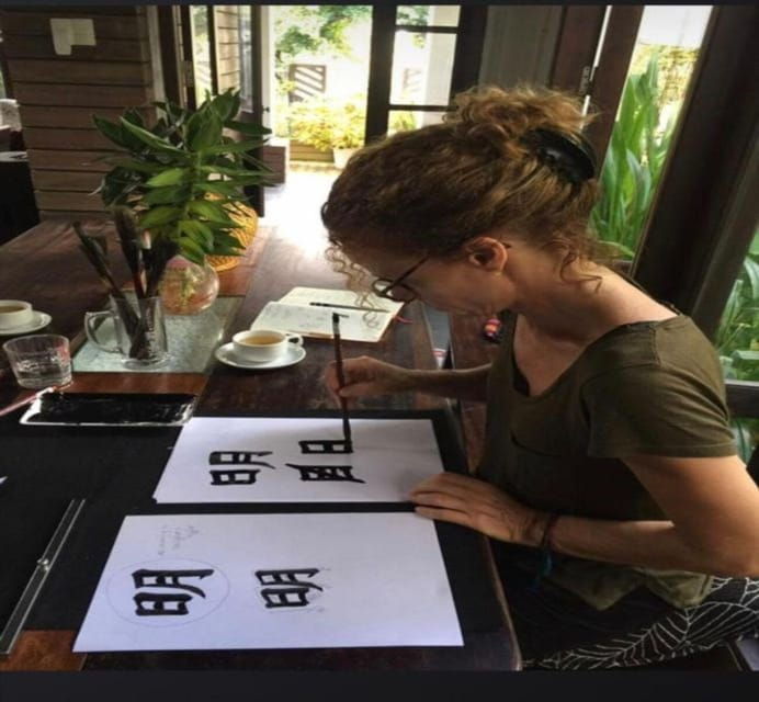 ha-noi-traditional-vietnamese-calligraphy-class