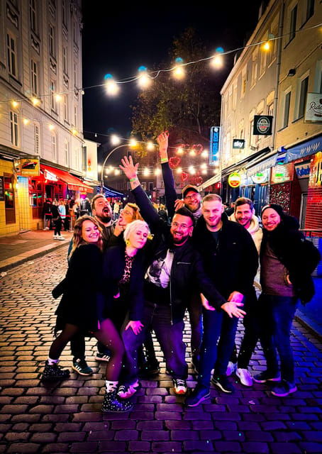 hamburg-night-pub-crawl-through-the-reeperbahn