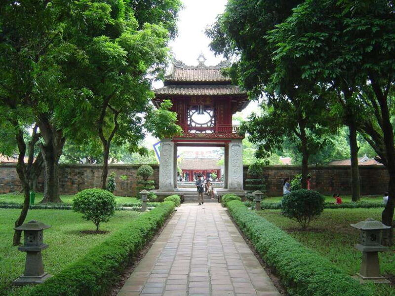 hanoi-highlights-full-day-half-day-city-expedition