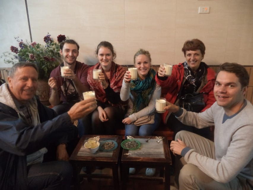 hanoi-old-quarter-street-food-walking-tour-with-10-tastings