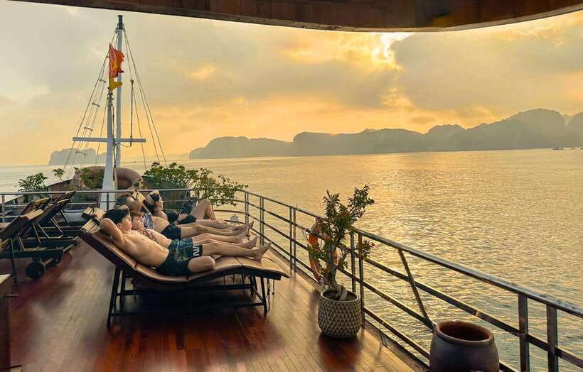 hanoi-or-ninh-binh-2-day-lan-ha-bay-cat-ba-island-cruise