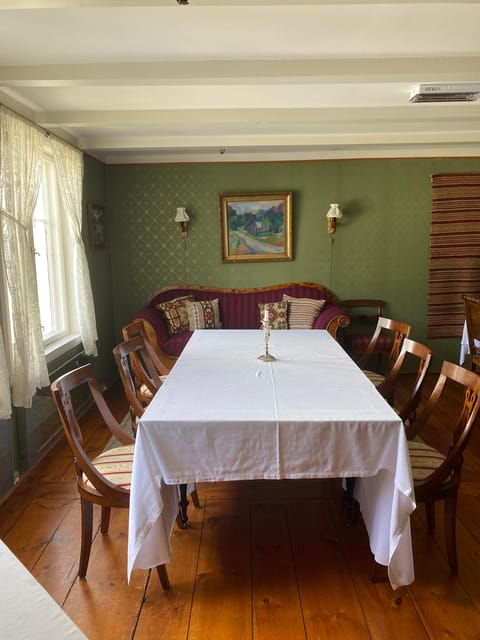 hardangerfjord-lunch-at-cider-farm-coffee-at-historic-hotel