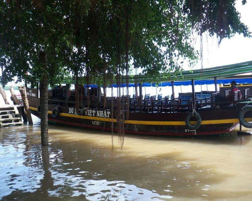 hcmcity-full-day-combine-cu-chi-tunnels-mekong-delta