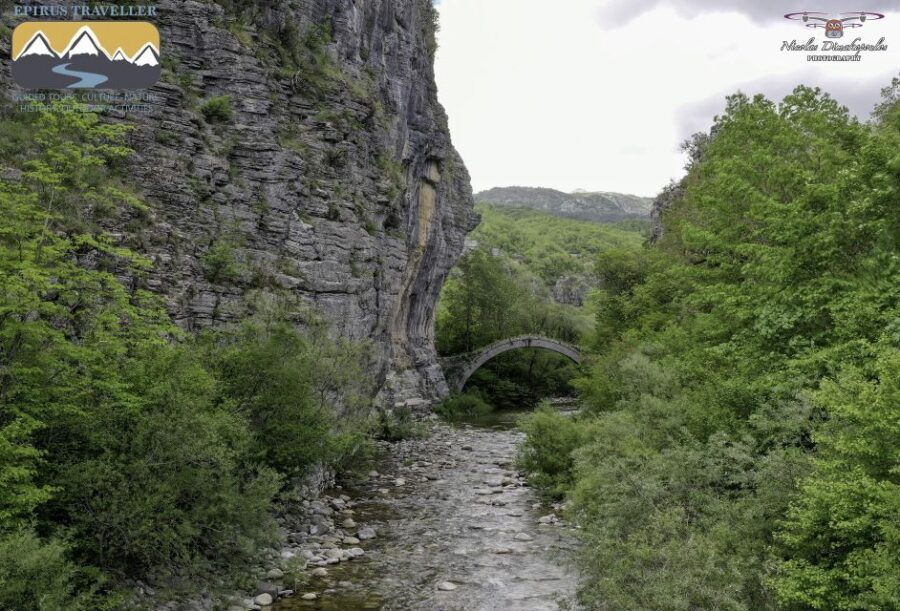 hiking-at-the-stone-bridges-traditional-villages-of-zagori