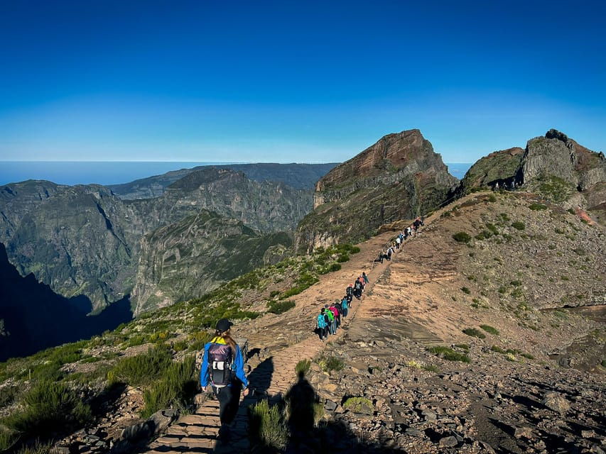hiking-in-madeira-from-pico-areeiro-to-pico-ruivo