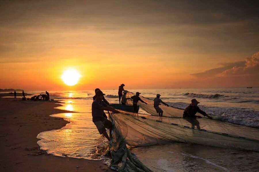 ho-chi-minh-2-day-mui-ne-beach-tour-with-sand-dune-sunrise