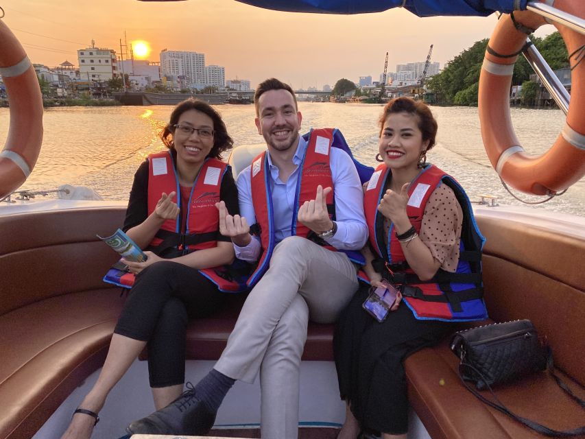 ho-chi-minh-city-luxury-sunset-speedboat-tour-with-cocktail