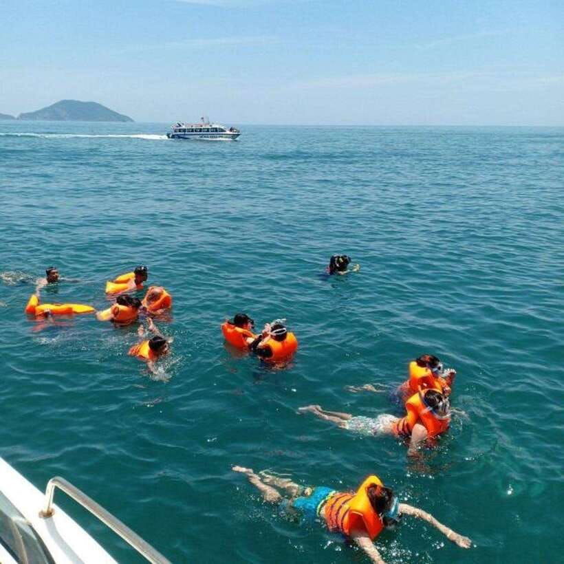 hoi-an-cham-islands-snorkeling-trip-by-speedboat-with-lunch-4
