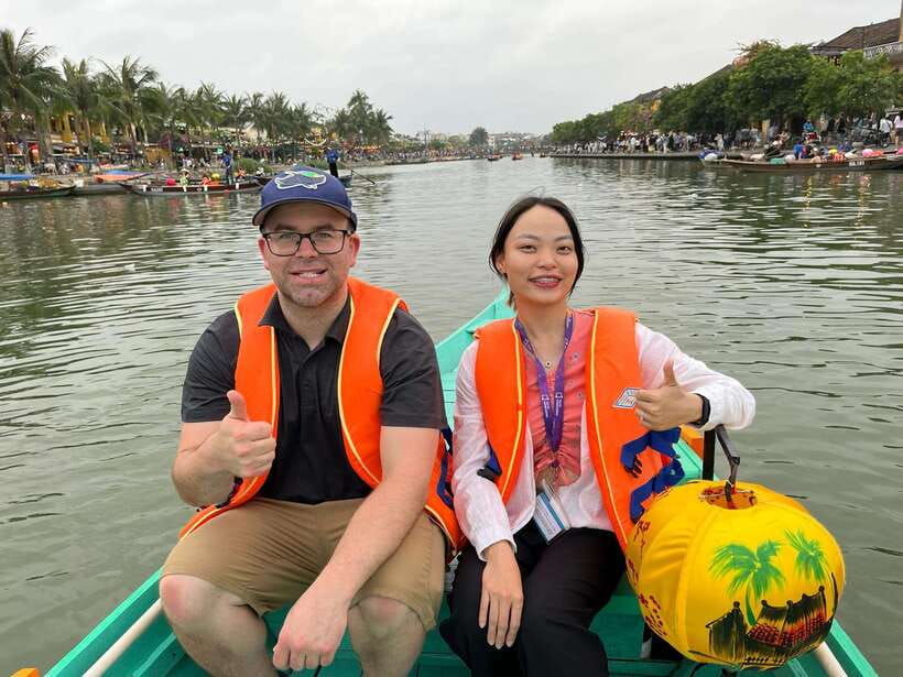 hoi-an-city-tour-with-boat-ride-and-release-lantern-flower