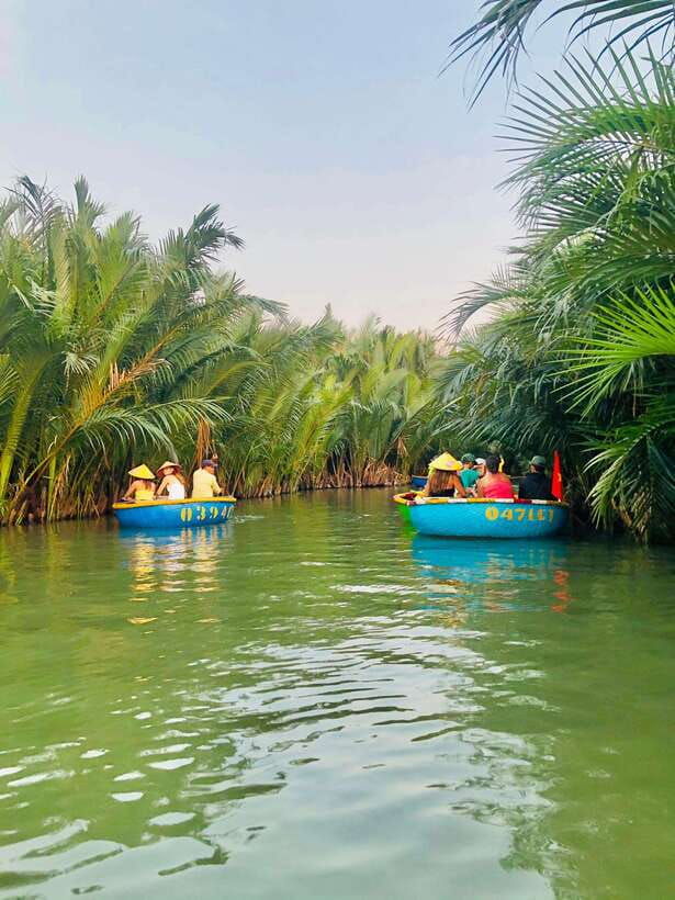 hoi-an-lantern-making-cooking-class-coconut-basket-boat