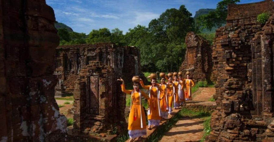 hoi-an-my-son-sanctuary-sunrise-tour-small-group