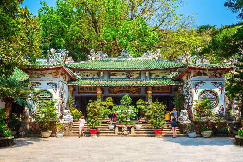 hoi-an-private-car-to-hue-with-multiple-sightseeing-stops