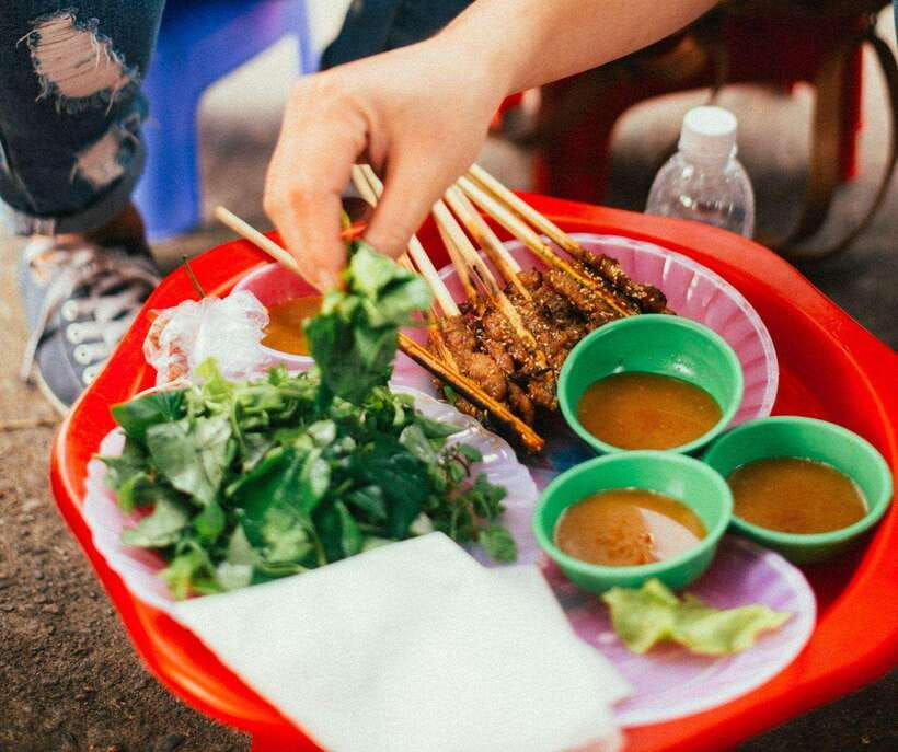 hoi-an-private-evening-food-tour-by-bike