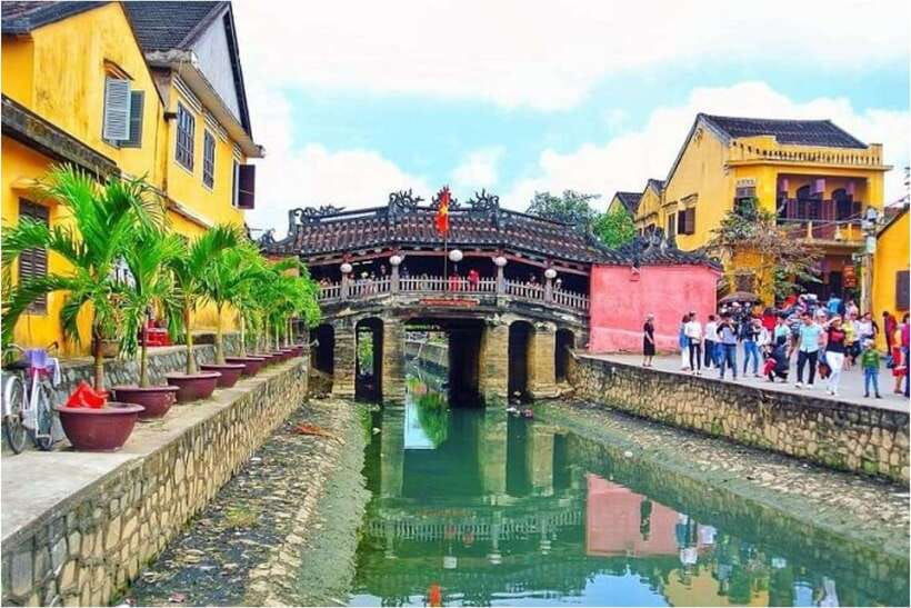 hoi-an-walking-ancient-town-tour-and-basket-boat-experience