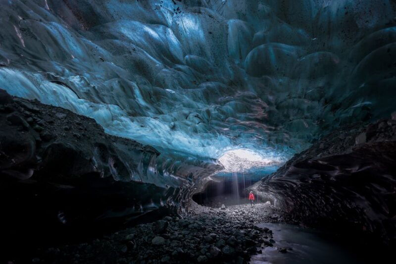 iceland-ice-cave-captured-with-professional-photos